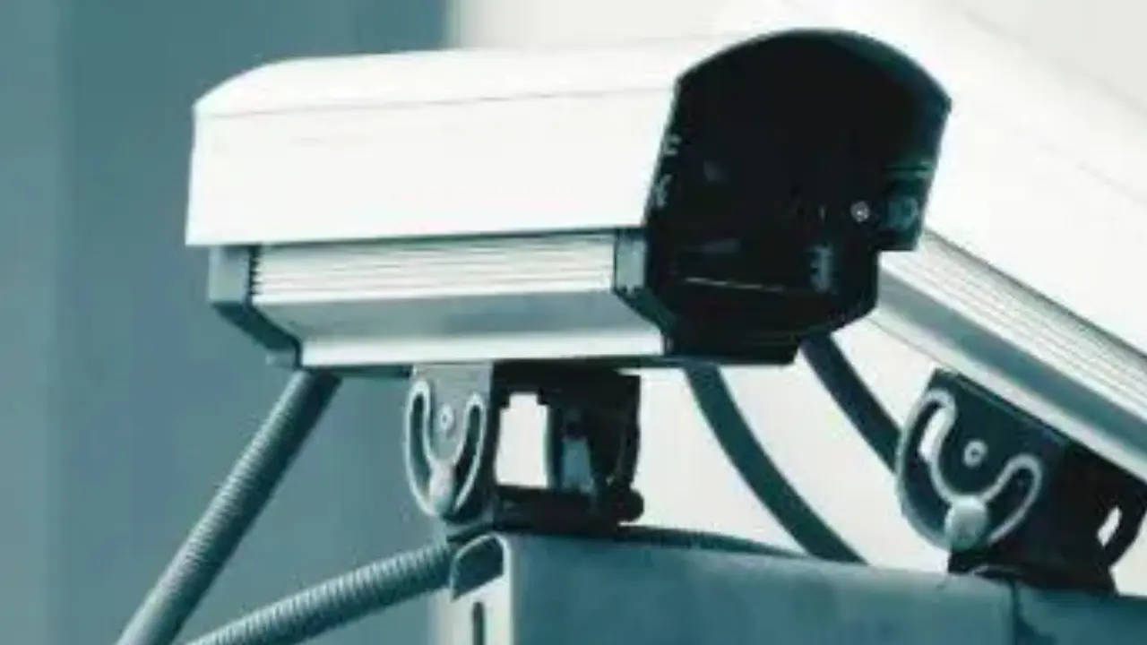 Mumbai to get 15,000 new AI-powered CCTV cameras under Rs 2,140-crore project Features will include facial recognition, speed detection, traffic monitoring and behavioural analysis. Representational Pic/File