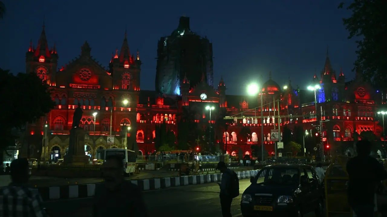 The special lighting display transformed the historic railway building into a symbol of awareness and support for menstrual health and hygiene. Pics/Ashish Raje The special lighting display transformed the historic railway building into a symbol of awareness and support for menstrual health and hygiene. Pics/Ashish Raje