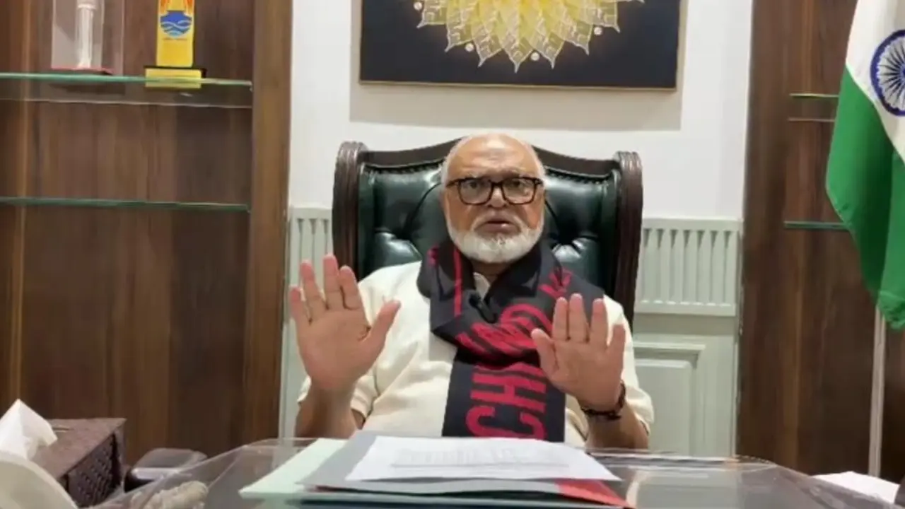 Maharashtra has sufficient fuel stocks, no need for panic buying: Chhagan Bhujbal Maharashtra Food, Civil Supplies and Consumer Protection Minister Chhagan Bhujbal