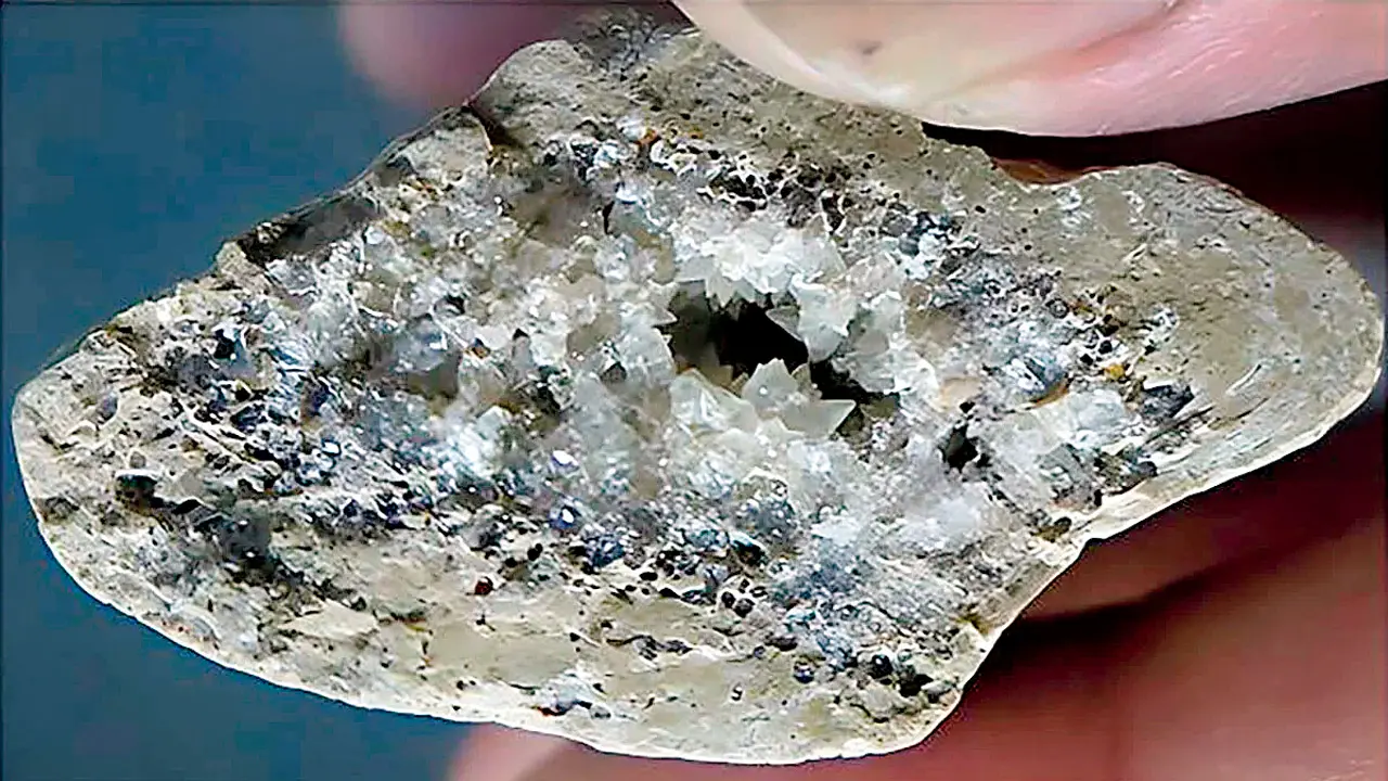 Ice Age discovery in China challenges theories about origins of human creativity Crystals growing inside a bone. PIC COURTESY/Zhanyang Li