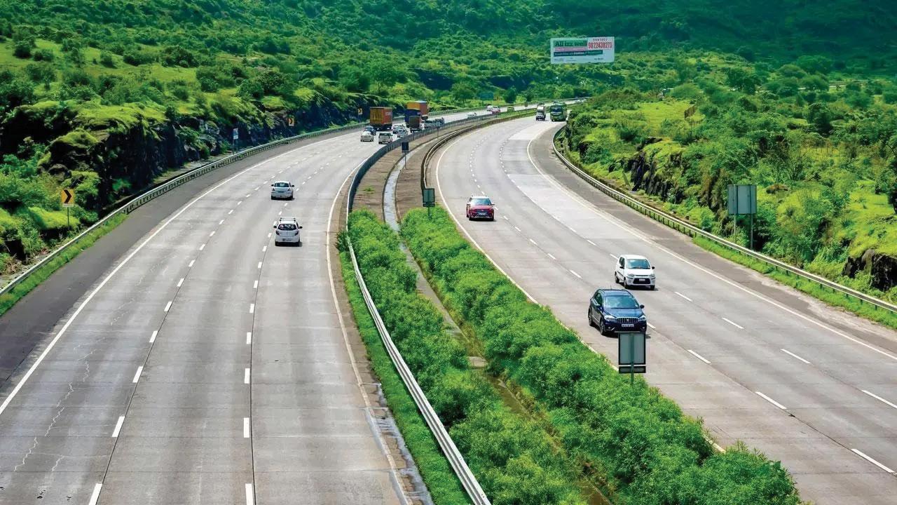 Gujarat: GSRTC launches new Volvo service on Delhi-Mumbai expressway, revises Ahmedabad-Bhavnagar route Representation pic