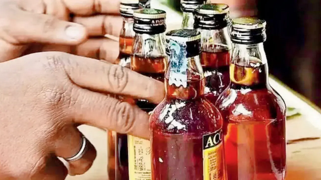 Pune hooch tragedy: 15 killed after consuming suspected spurious liquor; prime suspect detained Representational Image