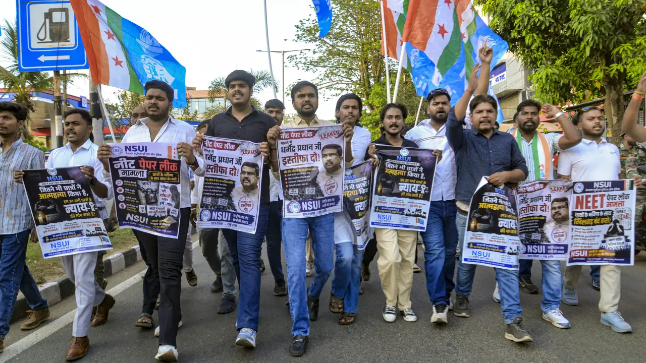 NEET (UG) paper leak: Alleged kingpin Prahlad Kulkarni sent to judicial custody; CBI arrests two more accused NSUI members stage a protest against the alleged NEET paper leak, in Ranchi, on Tuesday. PIC/PTI