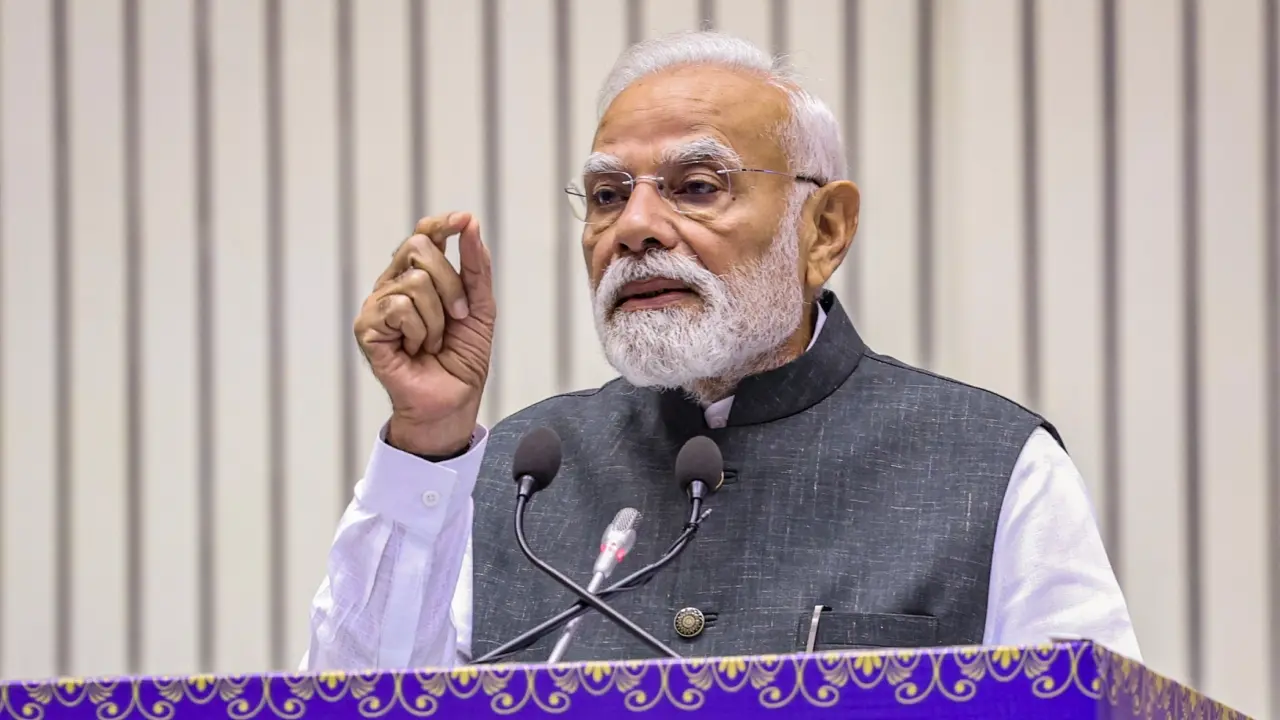 PM Modi urges citizens to take all possible precautions amid soaring mercury Prime Minister Narendra Modi. Pic/PTI