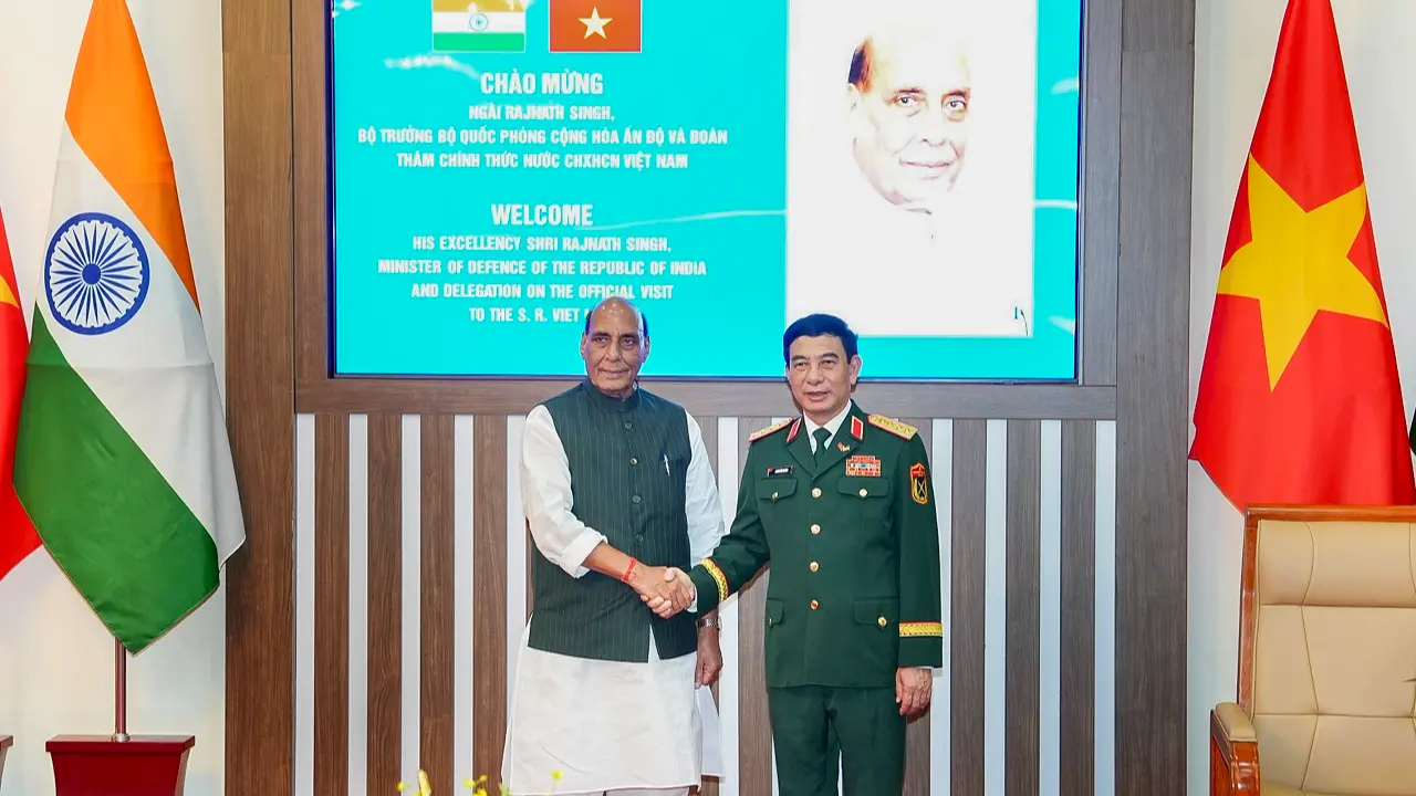 Rajnath Singh holds defence talks with Vietnam, focuses on maritime security Pic/AFP