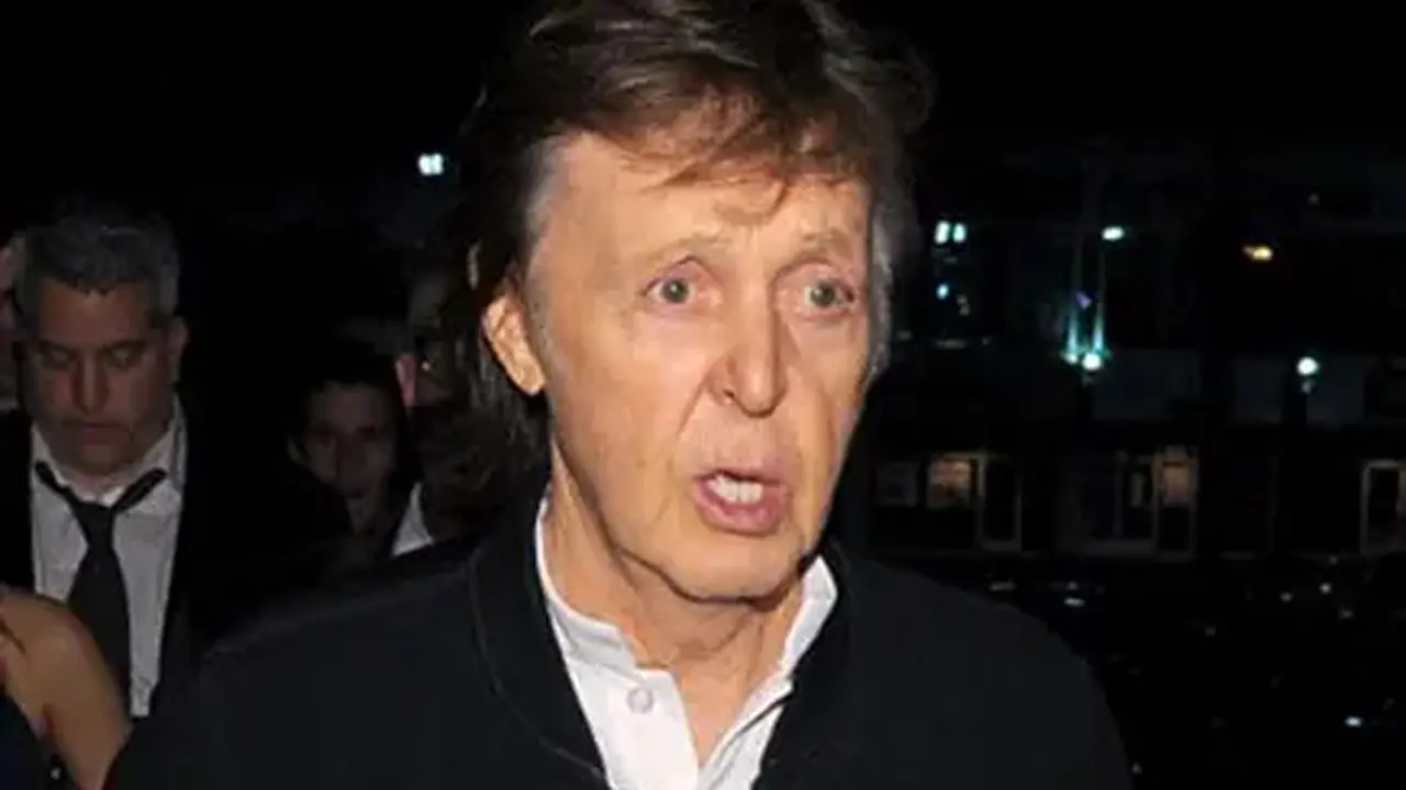 Paul McCartney draws parallels between The Beatles and Taylor Swift's fame Sir Paul McCartney