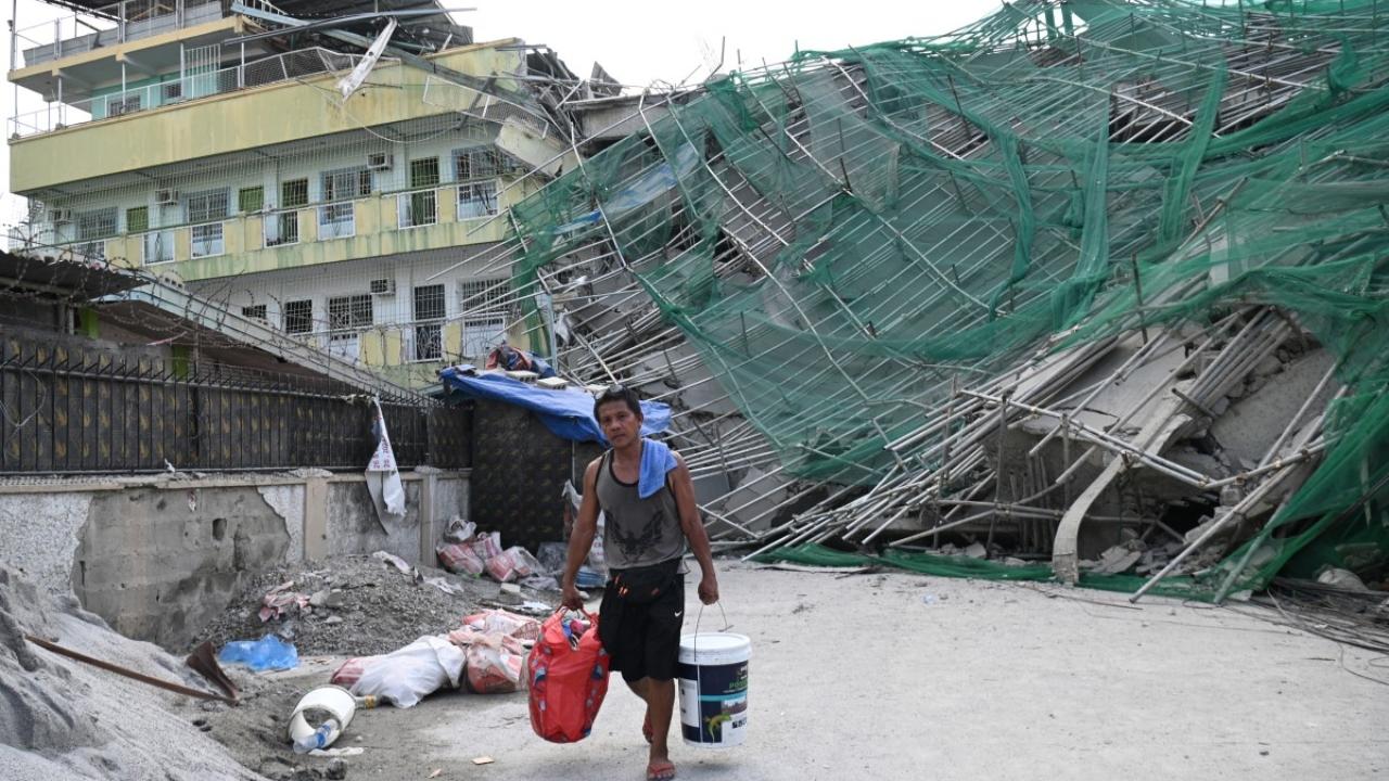 The incident occurred after heavy rains and strong winds poured on Saturday night. The incident occurred after heavy rains and strong winds poured on Saturday night. 