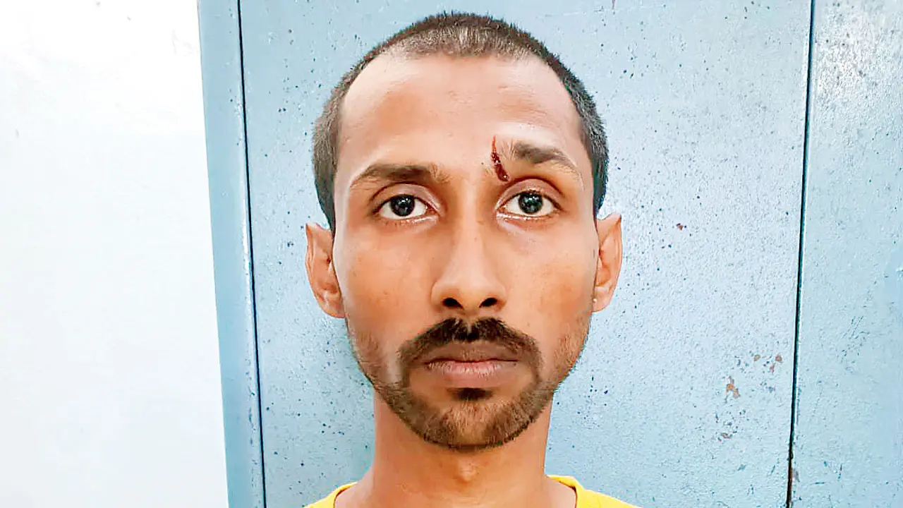 Mumbai: Two held for snatching teacher’s bag on way to Maharashtra Day event in Dahisar The accused, Shubham Singh