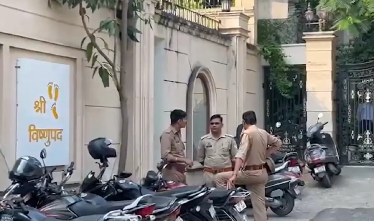 Mulayam Singh Yadav’s younger son Prateek Yadav dies at 38 in Lucknow Visuals from outside Aparna Yadav’s residence. Screengrab