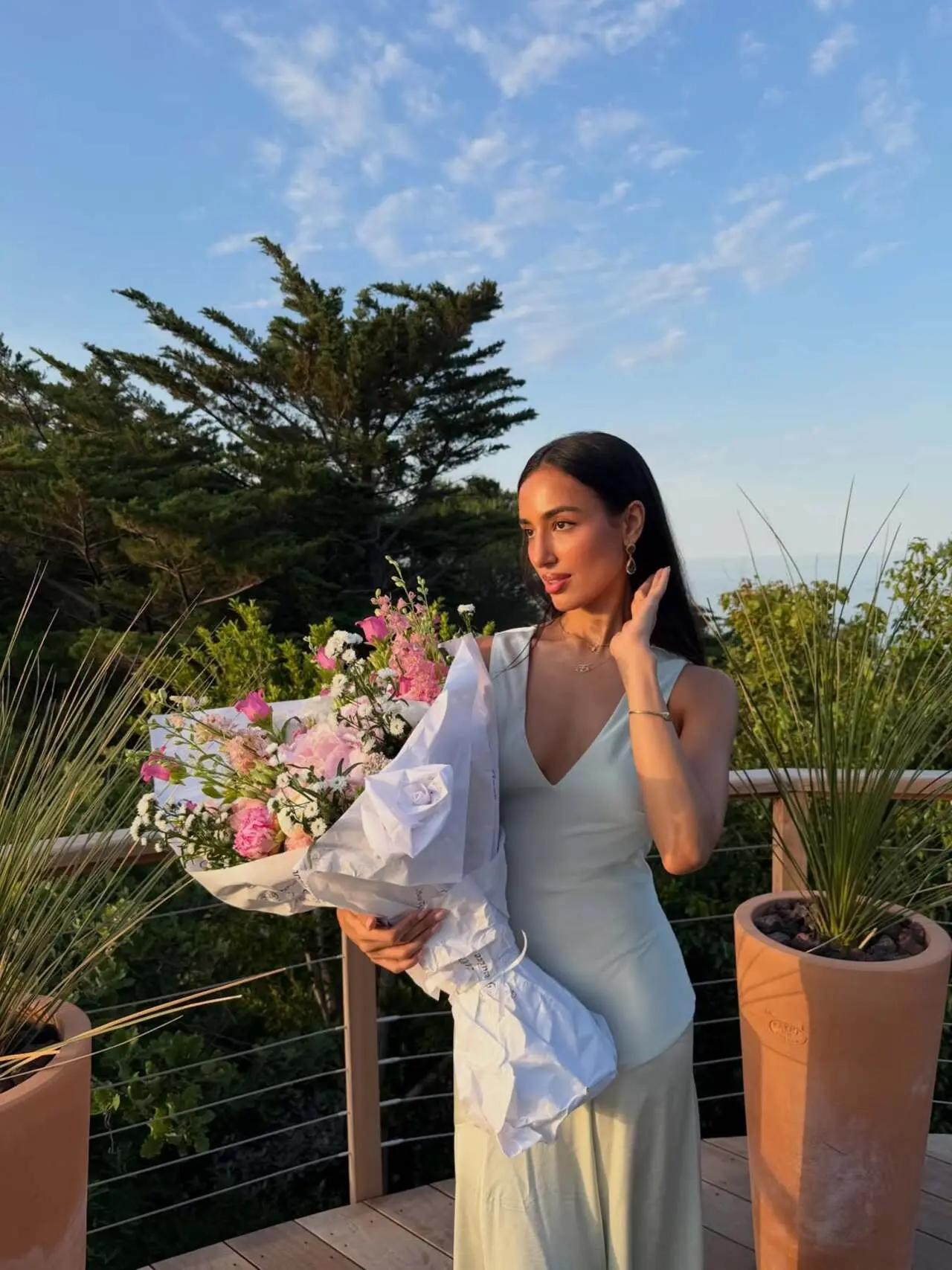 She concluded, "so above all to love and if you’re lucky - as most of us eventually find that we are, be loved. that, is living.” She concluded, "so above all to love and if you’re lucky - as most of us eventually find that we are, be loved. that, is living.”
