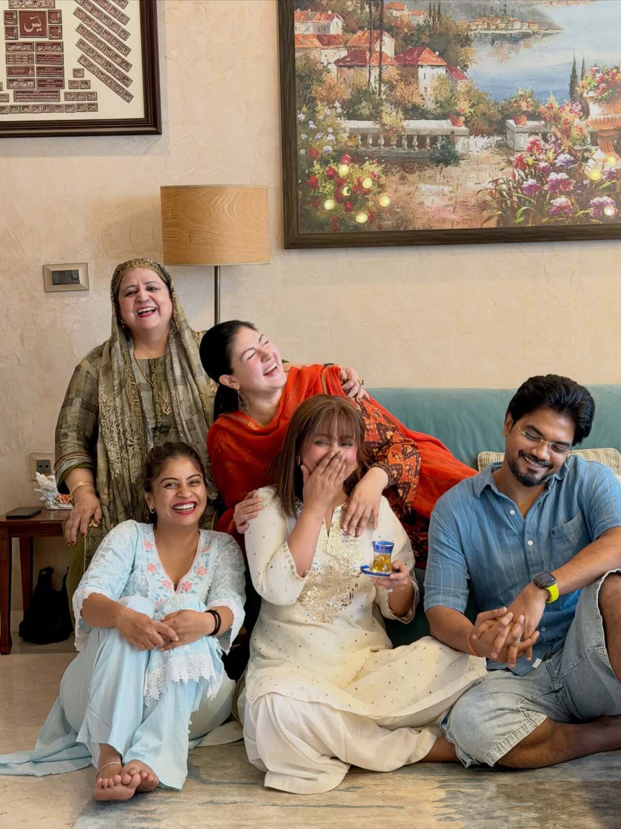Surrounded by loved ones, Hina Khan was seen laughing and enjoying candid moments, perfectly capturing the joy and togetherness of the festive occasion. Surrounded by loved ones, Hina Khan was seen laughing and enjoying candid moments, perfectly capturing the joy and togetherness of the festive occasion.