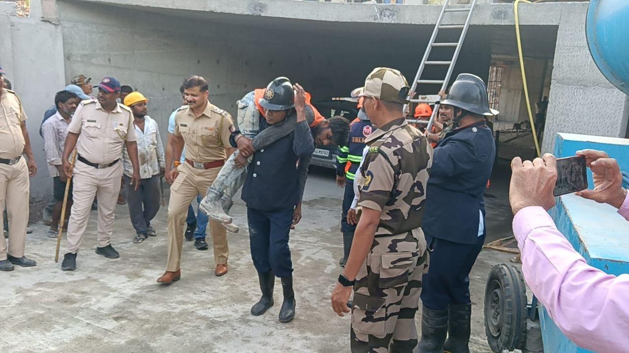 The alert stated that workers were trapped at the site