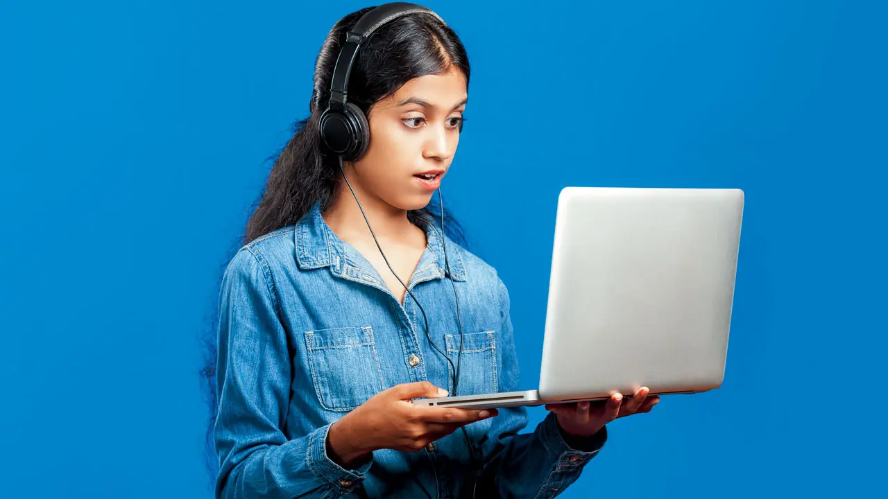 How Gen-Z is navigating the challenging job market in India Job and internship search has become a war of words in LinkedIn. Pic/iStock