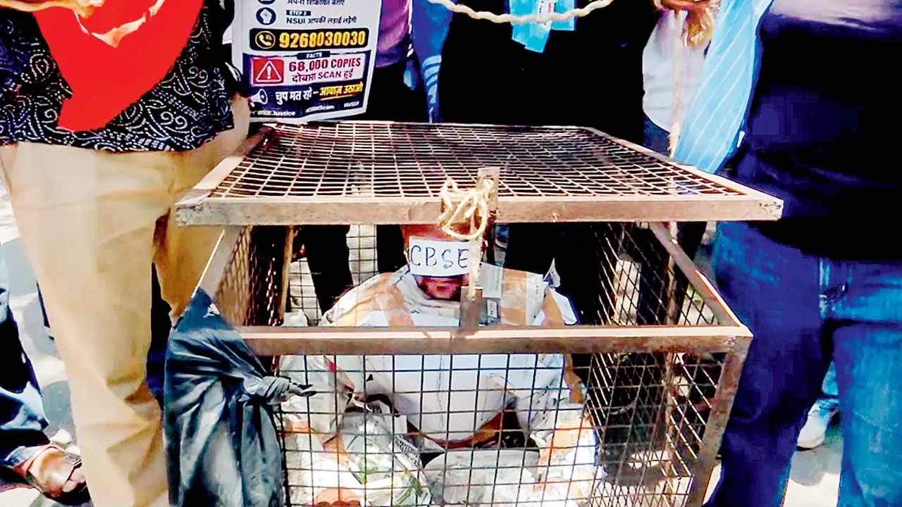 NSUI demands overhaul of CBSE OSM system, stages protest in Delhi The protest was outside the CBSE headquarters in Delhi. PIC/PTI