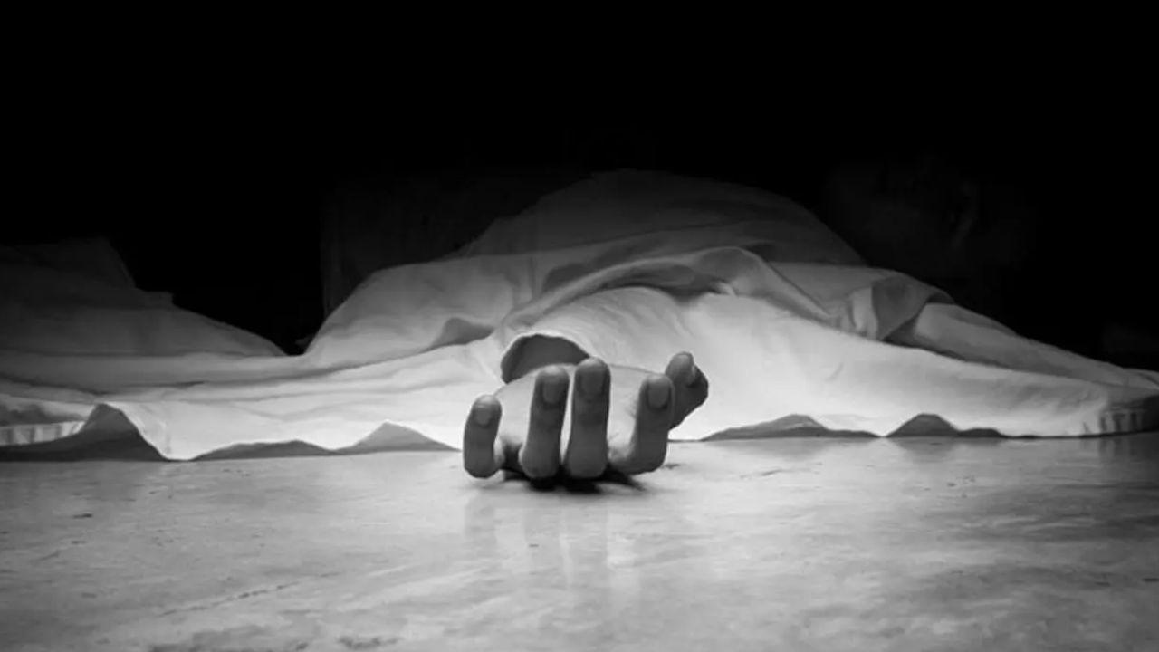 Maharashtra: Parli hotel owner killed over money dispute, accused calls victim’s son after attack Representational image. File pic