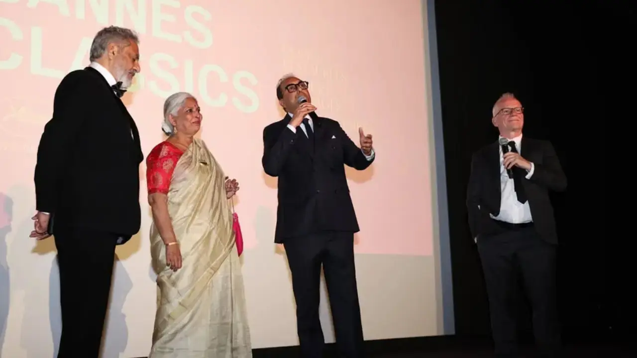 Amma Ariyan restored
Forty years after John Abraham made Amma Ariyan, one of the remarkable independent films to come out of Kerala, a 4K restoration of the film was premiered. It received a standing ovation. Amma Ariyan restored
Forty years after John Abraham made Amma Ariyan, one of the remarkable independent films to come out of Kerala, a 4K restoration of the film was premiered. It received a standing ovation.