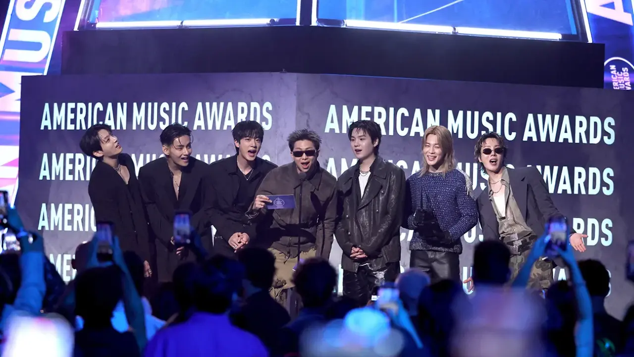 BTS is welcomed with loud cheers by fans as they make a grand return to AMAs BTS Members (Pic via Instagram)