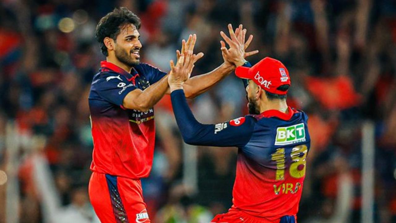 Royal Challengers Bengaluru's (RCB) players celebrate a wicket during the IPL 2026 final match (Pic: X/@RCBTweets)
