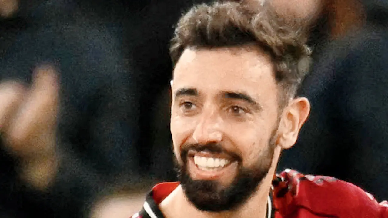 Man Utd’s Bruno Fernandes named Player of the Season Bruno Fernandes