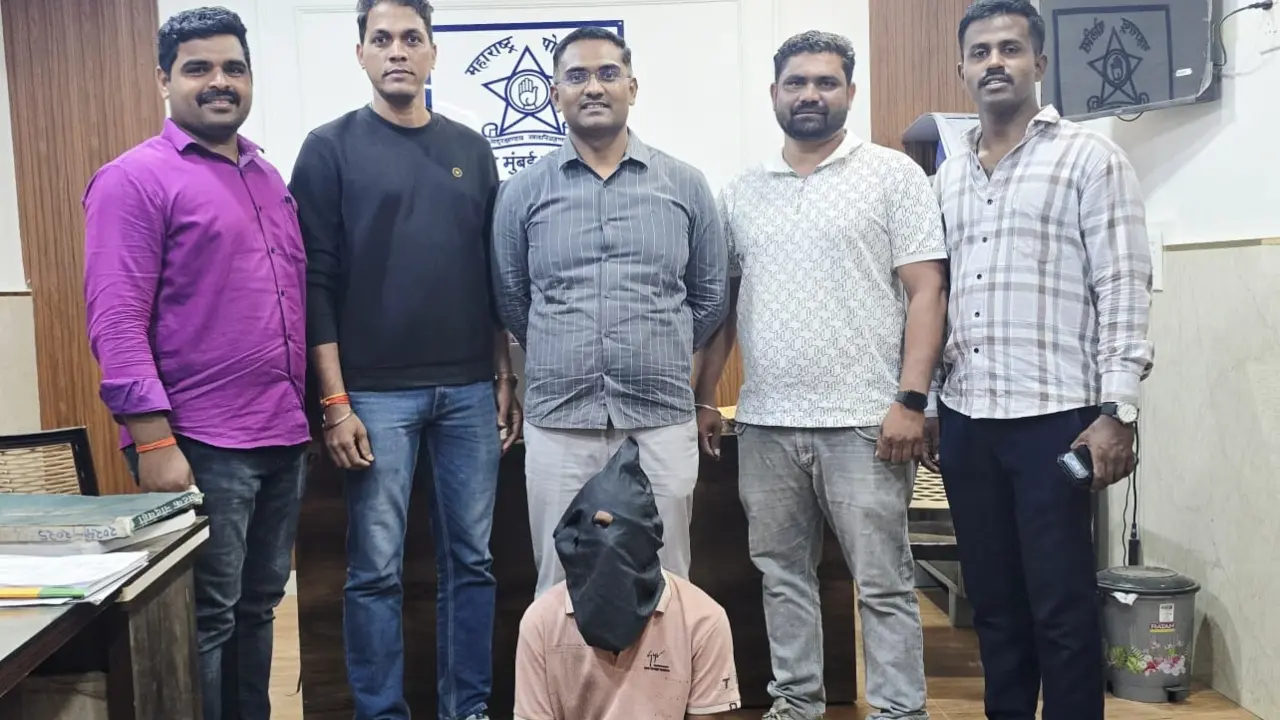 Man held for gold chain snatching in Airoli, two more cases solved: Cops Police said the arrest has helped them solve three cases registered at Rabale Police Station. Pic/Special Arrangement