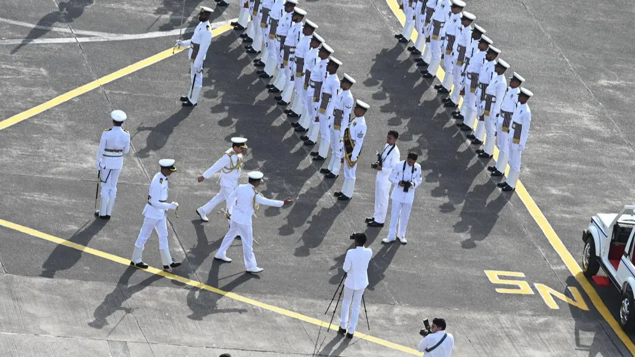 Ceremonial parade held for change of command at Western Naval Command. (Pics/ Atul Kamble)
