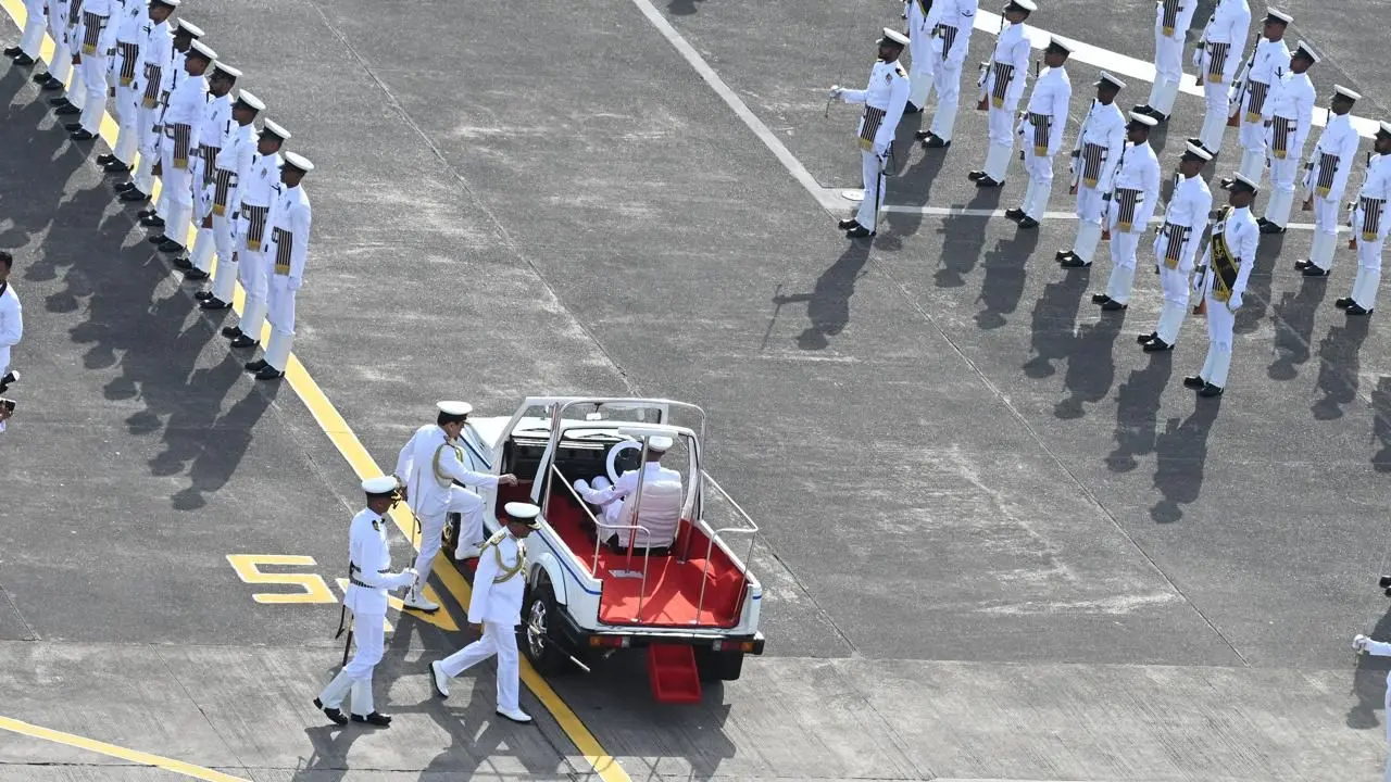 Vice Admiral Sanjay Vatsayan, PVSM, AVSM, NM, assumed charge as FOC-in-C (West), succeeding Vice Admiral Krishna Swaminathan Vice Admiral Sanjay Vatsayan, PVSM, AVSM, NM, assumed charge as FOC-in-C (West), succeeding Vice Admiral Krishna Swaminathan