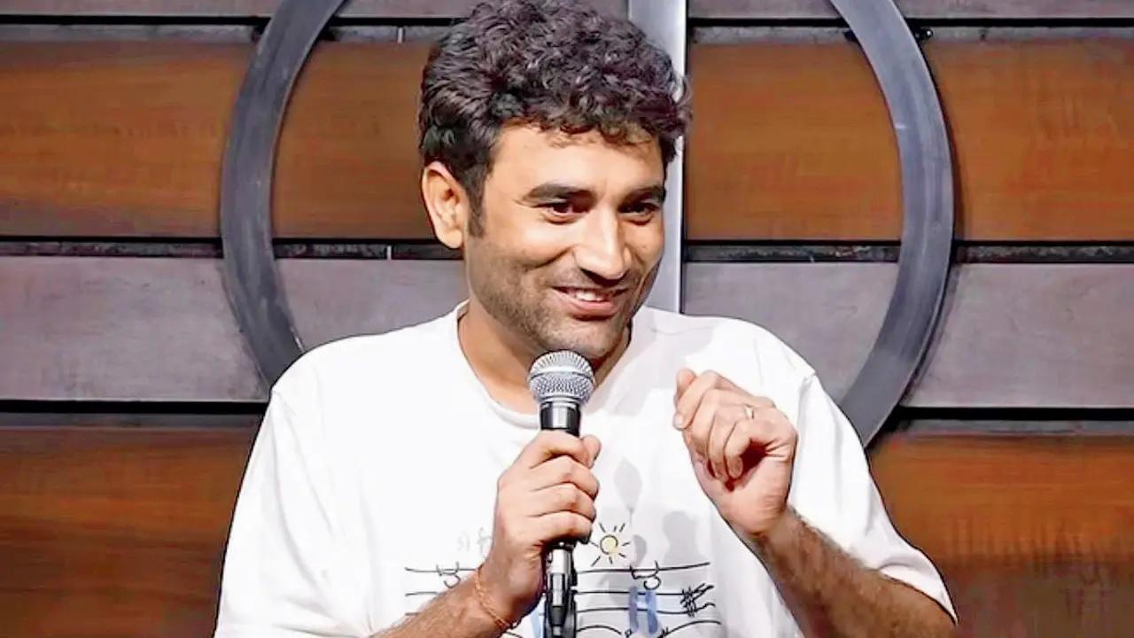 Friday
Laughter in the darkKick off your weekend celebrations by staying up late, and laughing with friends over relatable self-deprecating humour from Naman Arora.
Time 11 pmAT The Habitat, Hotel Unicontinental, next to Khar Station, Khar West.&nbsp;LOG ON TO in.bookmyshow.comENTRY Rs 350