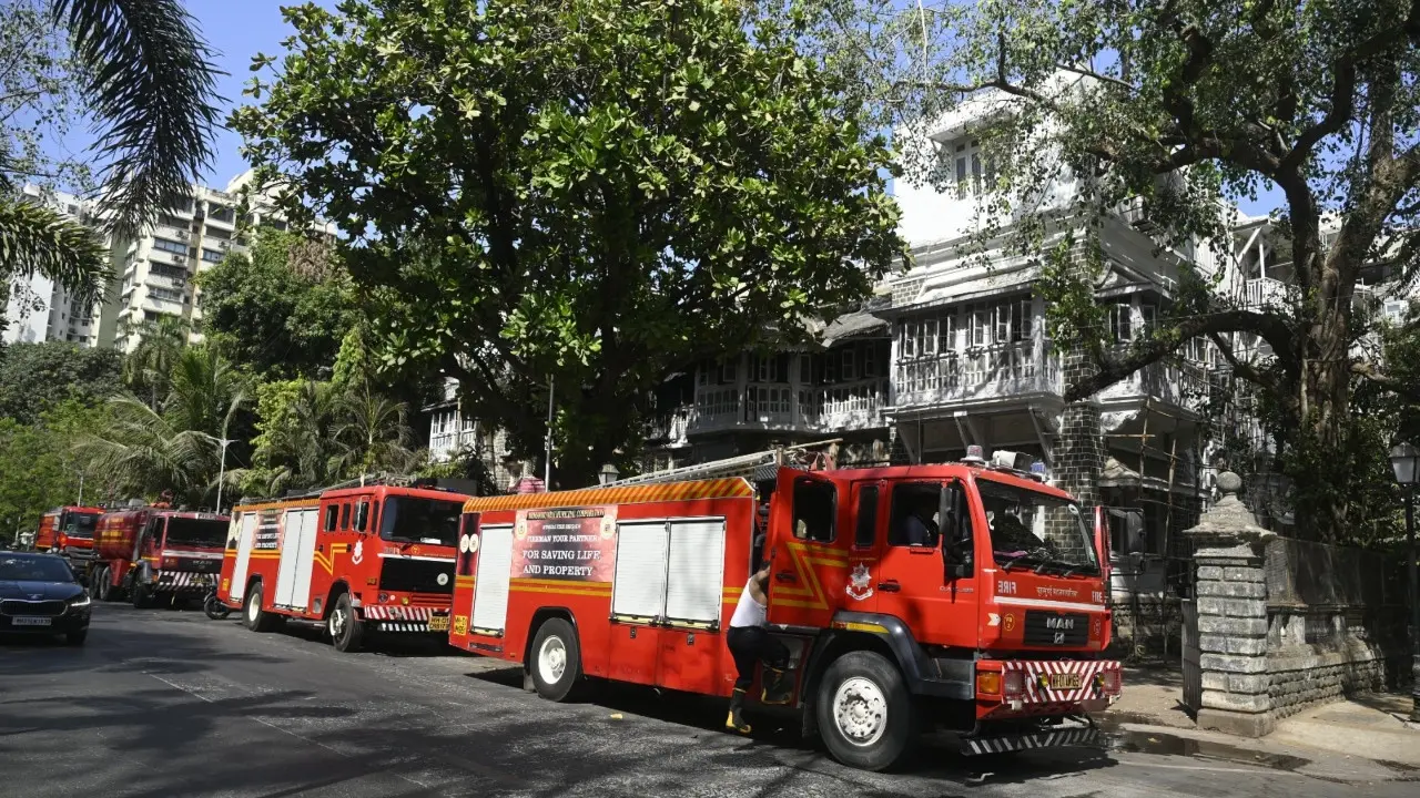 The incident was reported at 12:36 pm at Kanwal Mansion in Cuffe Parade, officials said. Pics/Ashish Raje The incident was reported at 12:36 pm at Kanwal Mansion in Cuffe Parade, officials said. Pics/Ashish Raje