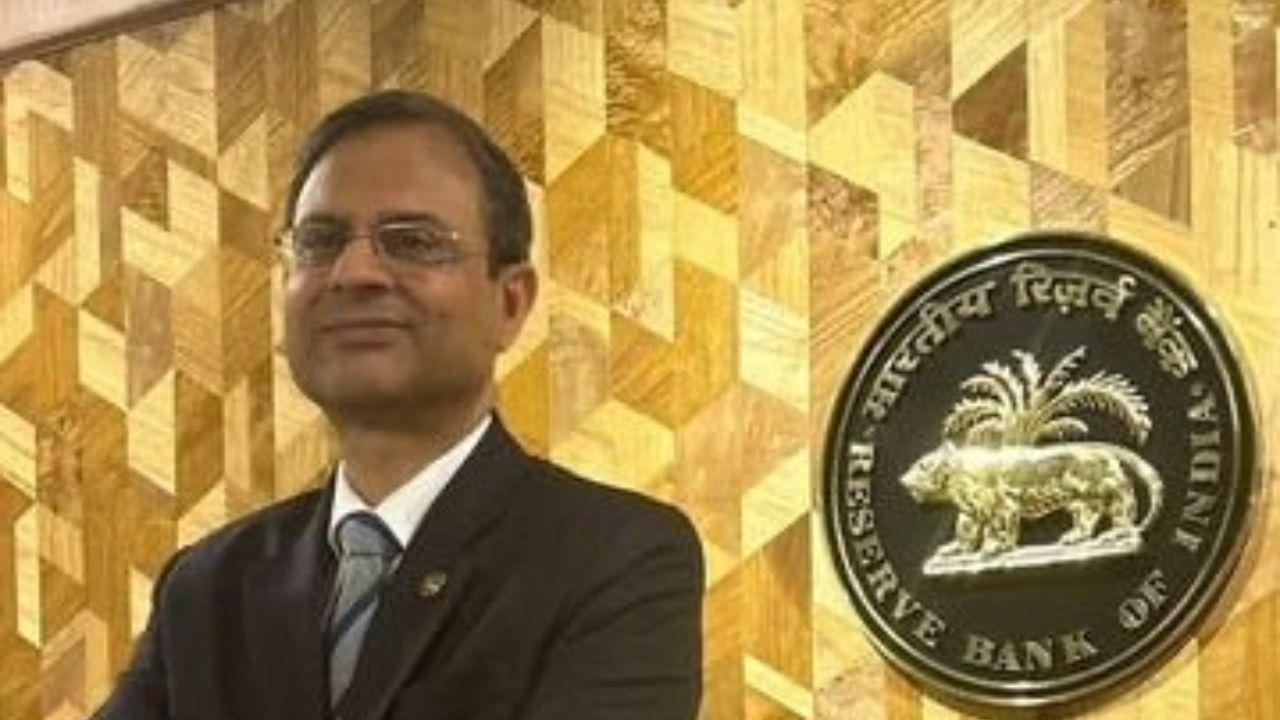RBI chief says fuel prices may go up in India if war continues