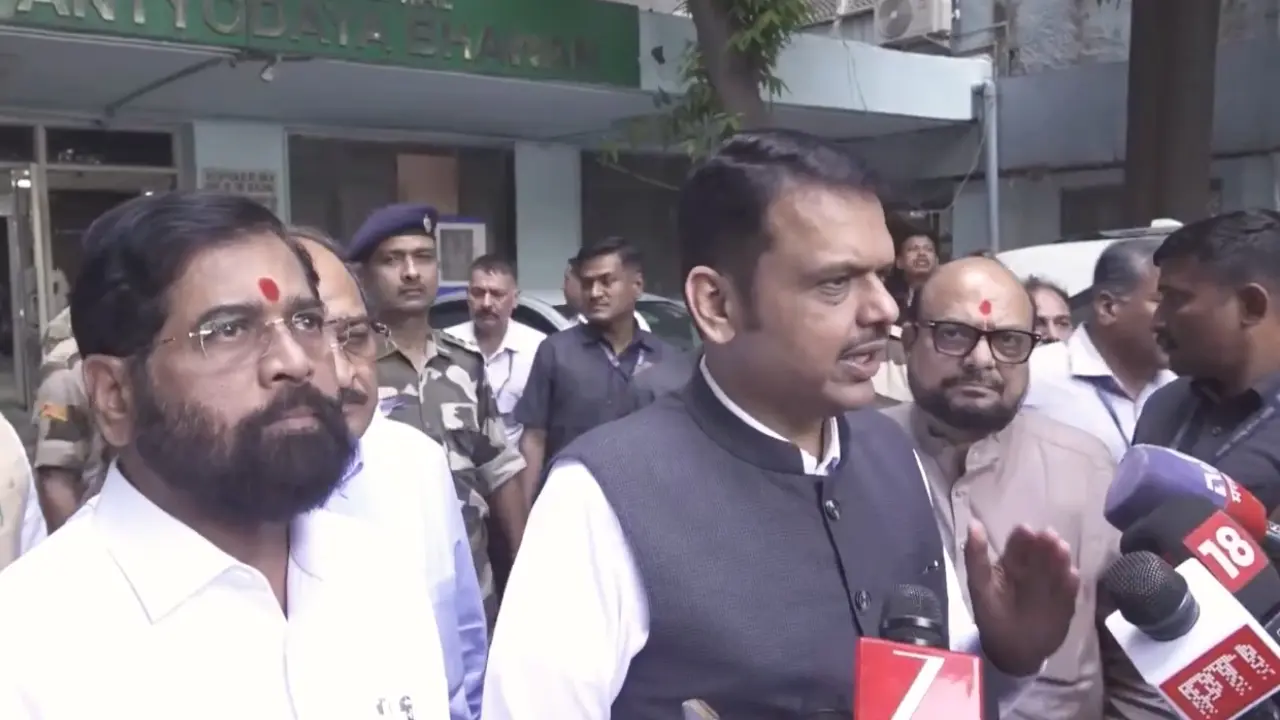 Centre considering higher MSP for onions, says CM Fadnavis after meeting Amit Shah CM Fadnavis stated that there are currently no restrictions on onion exports. Pic/screengrab/X