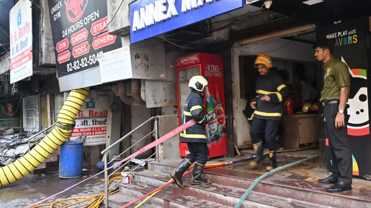 According to initial reports, the blaze erupted at Annex Mall located near the Western Express Highway (WEH)