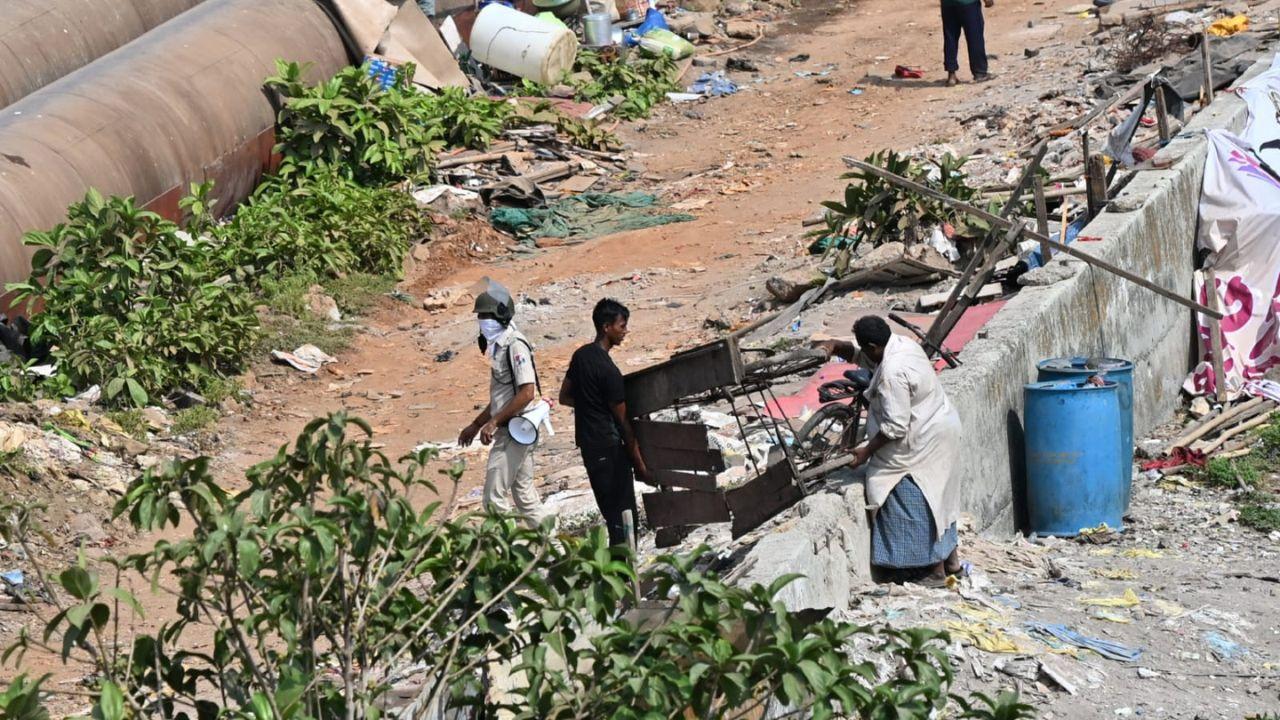 The Garib Nagar demolition drive had earlier witnessed violent clashes between residents and police personnel, leading to tensions in the area The Garib Nagar demolition drive had earlier witnessed violent clashes between residents and police personnel, leading to tensions in the area