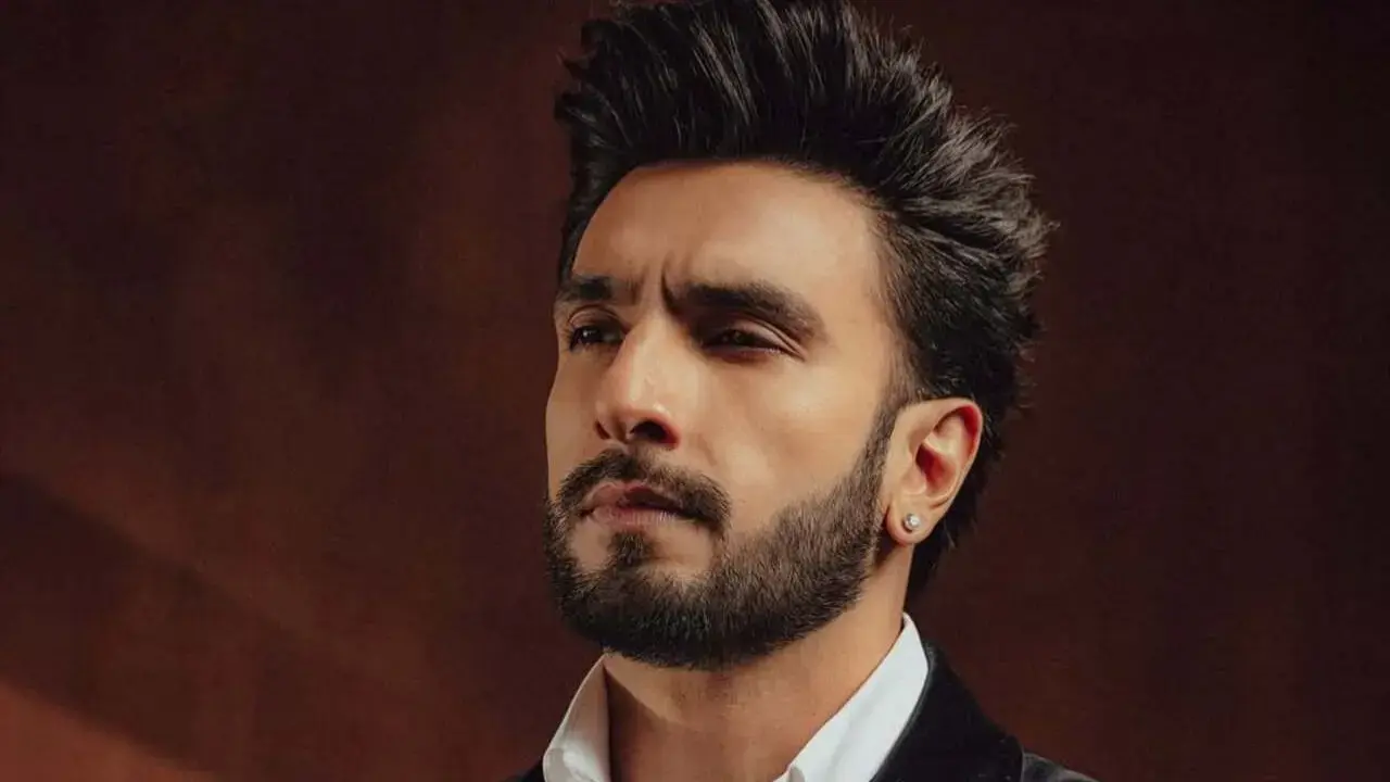 Don 3
Ranveer Singh's fallout with Don 3 is no secret. The actor officially exited Don 3 after being a part of the project for over two years. He stepped away from the film due to reported creative differences with director Farhan Akhtar and ongoing frustrations with production delays. Don 3
Ranveer Singh's fallout with Don 3 is no secret. The actor officially exited Don 3 after being a part of the project for over two years. He stepped away from the film due to reported creative differences with director Farhan Akhtar and ongoing frustrations with production delays.