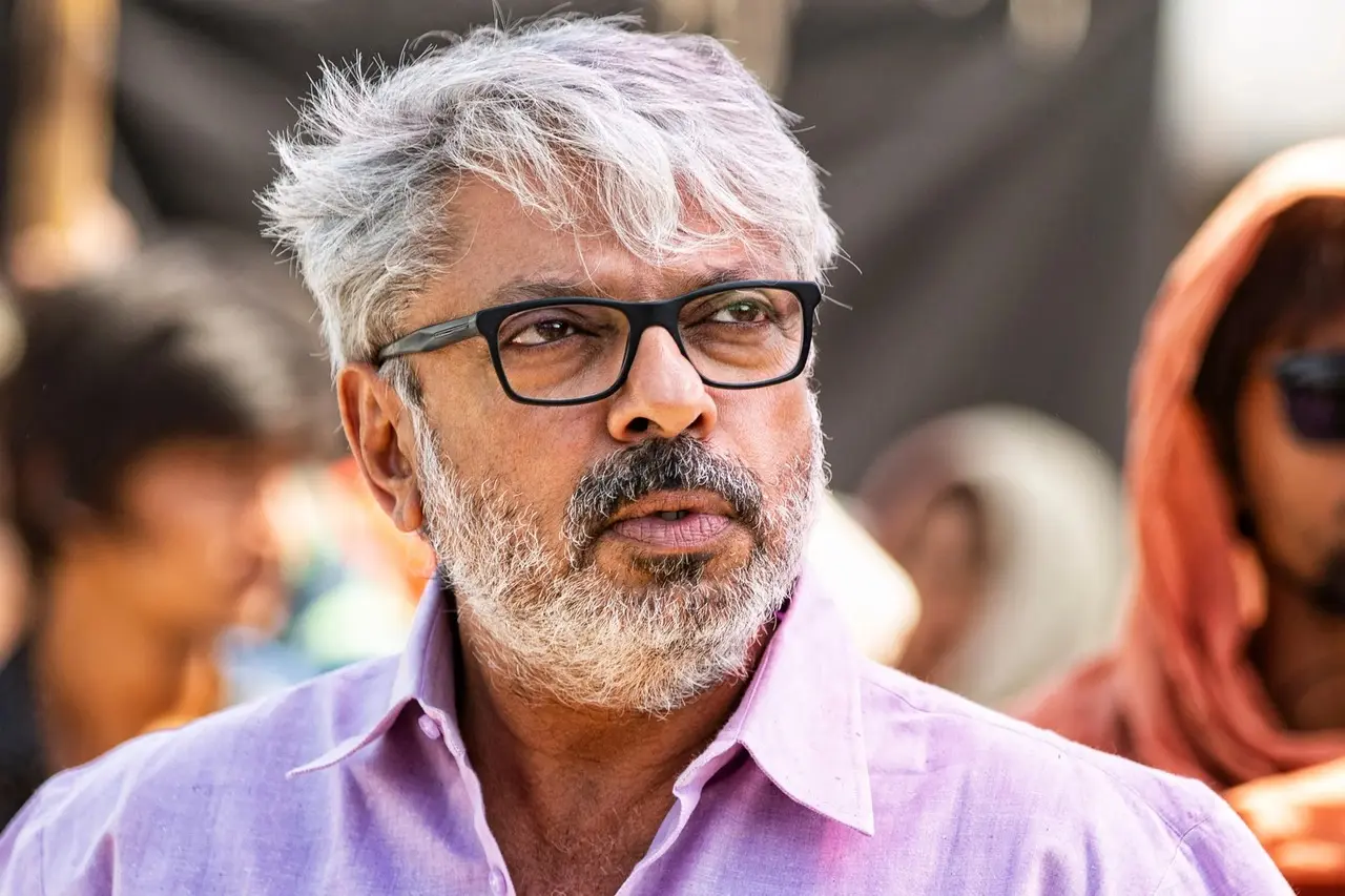 Baiju Bawra
Ranveer was locked in and spent over a year preparing for Sanjay Leela Bhansali's musical epic. However, the film did not move forward amid budgeting and casting delays. Baiju Bawra
Ranveer was locked in and spent over a year preparing for Sanjay Leela Bhansali's musical epic. However, the film did not move forward amid budgeting and casting delays.