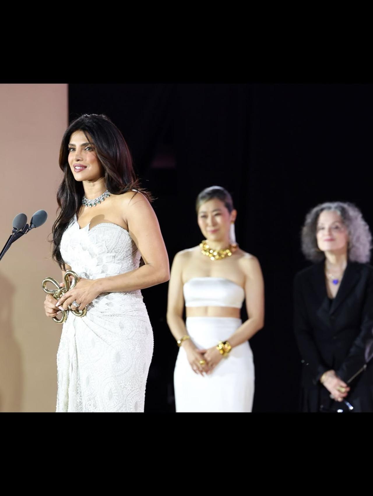 Priyanka was seen addressing the audience after receiving the honour at the glamorous night.