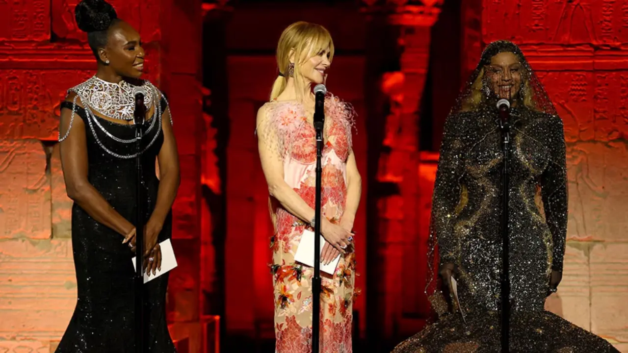 Inside the Met Gala 2026, co-chairs Venus Williams, Nicole Kidman, and Beyonce&nbsp;took centre stage alongside Anna Wintour as they welcomed guests to fashion&rsquo;s biggest night. Interestingly, both Nicole and Beyonce switched into entirely different ensembles after the red carpet.