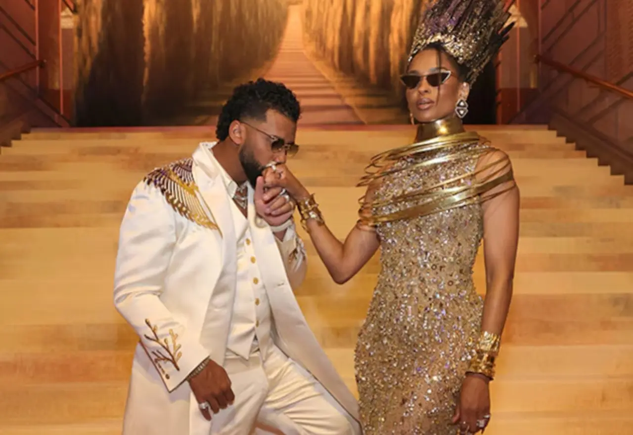 Russell Wilson and Ciara shared a heartwarming moment away from the crowd at the Met Gala 2026. In a romantic gesture, Russell was seen gently kissing Ciara&rsquo;s hand, making for one of the evening&rsquo;s sweetest couple moments.