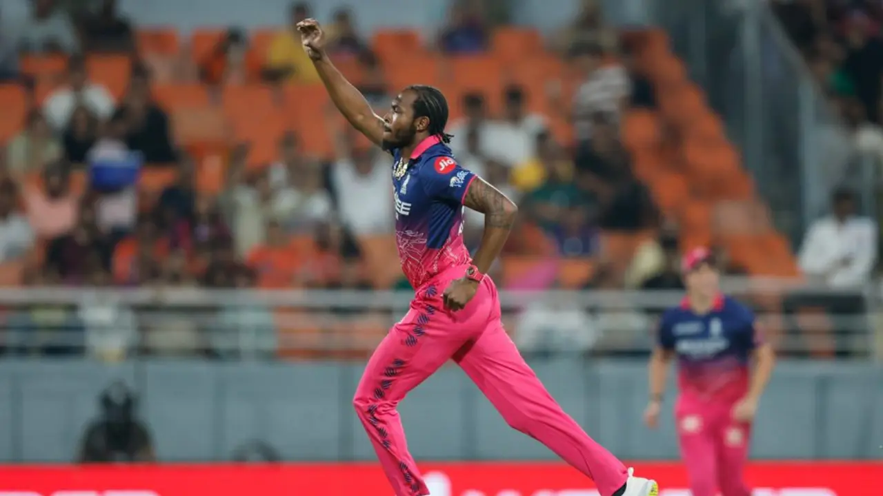 IPL 2026: Jofra Archer claims quick wickets; SRH reach 132 runs in 10 overs against RR Jofra Archer (Pic: X/@rajasthanroyals)