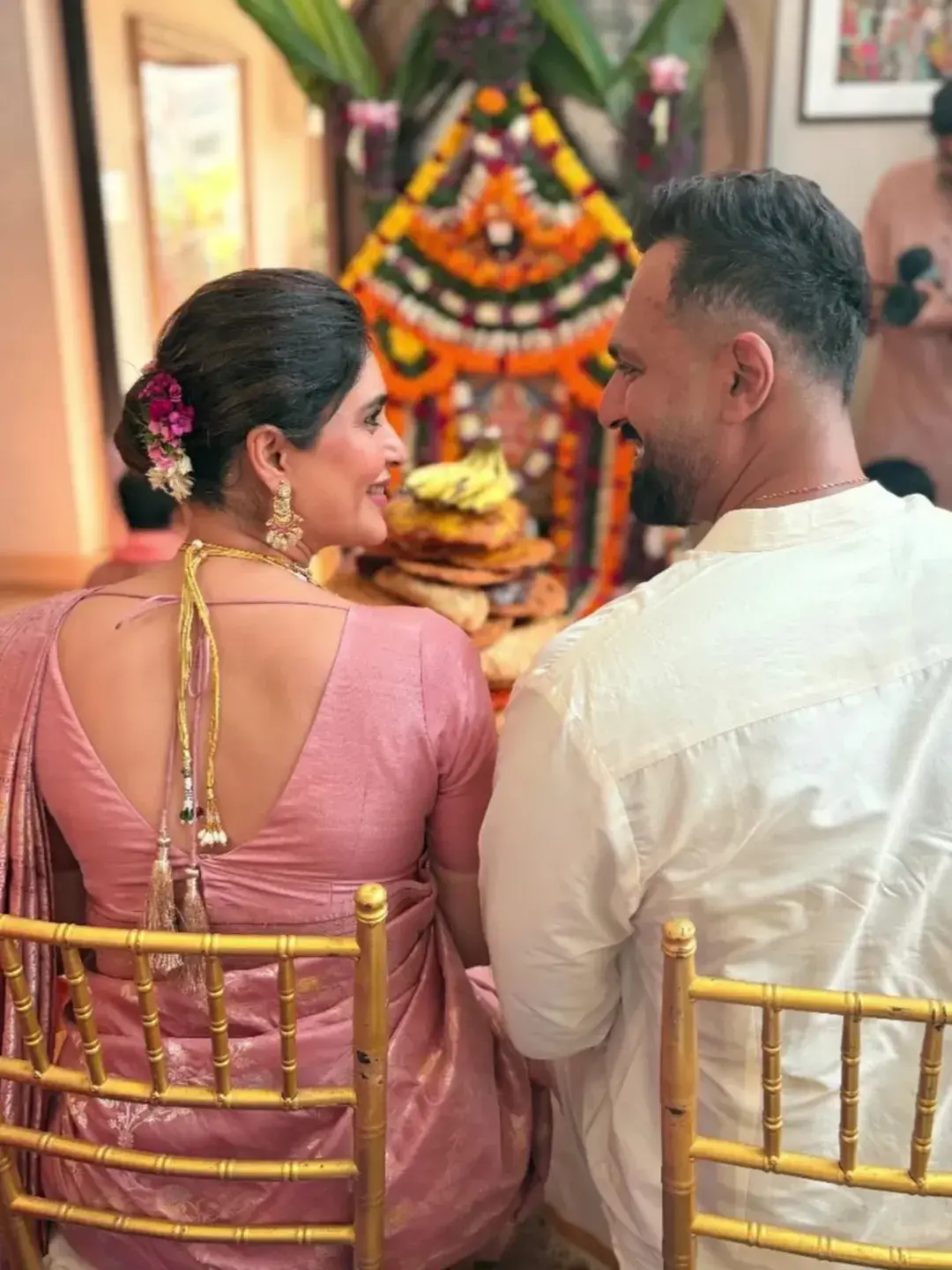 Shoulder to shoulder, the duo is all set to embrace the new chapter of their lives with this pregnancy journey Shoulder to shoulder, the duo is all set to embrace the new chapter of their lives with this pregnancy journey