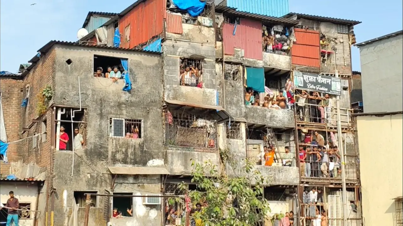 Officials had earlier stated that the operation is being carried out with support from civic authorities, railway security personnel and Mumbai Police Officials had earlier stated that the operation is being carried out with support from civic authorities, railway security personnel and Mumbai Police