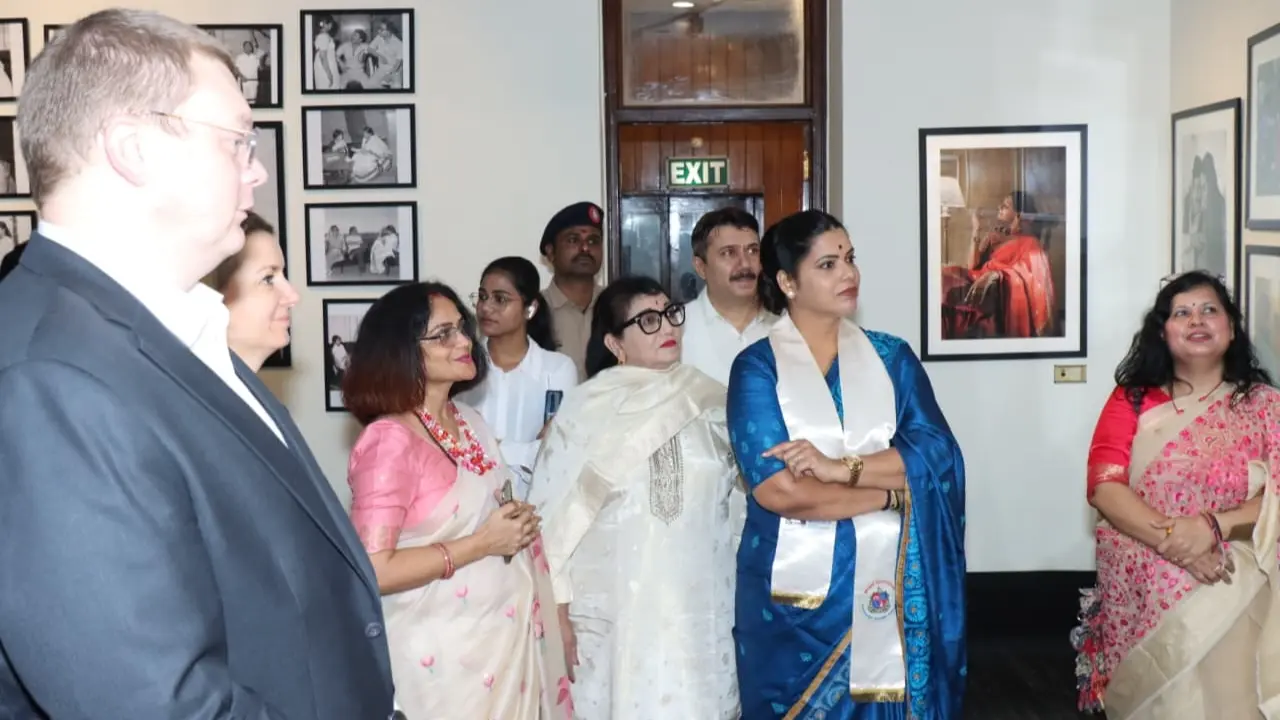 Mumbai must become more creative and inclusive in cinema: Mayor Ritu Tawde Mumbai Mayor Ritu Tawde said that Mumbai’s film sector should continue evolving through collaboration and innovation. Pic/BMC