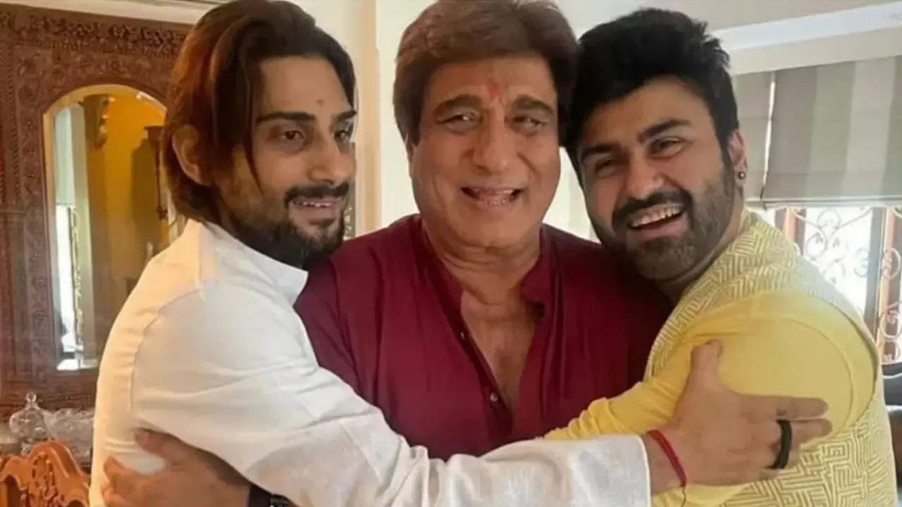 Prateik Smita Patil, Arya Babbar and Raj Babbar (Picture via Instagram)