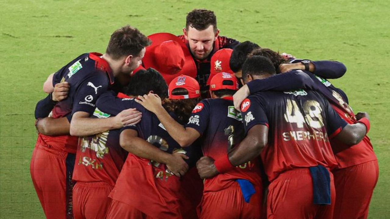 Bengaluru's Rasikh Salam returned with the figures of three wickets for 27 runs in four overs. Bhuvneshwar Kumar and Josh Hazlewood claimed two wickets each. Krunal Pandya also chipped in with one wicket. Jacob Duffy went wicketless in the IPL 2026 match against the Titans (Pic: X/@RCBTweets)