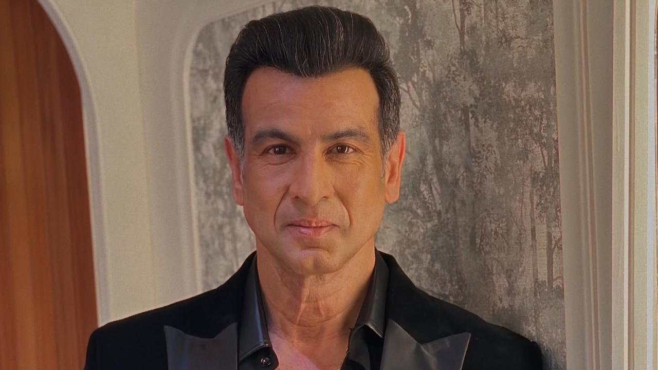Ronit Roy’s name used to dupe girls for money, actor issues warning Ronit Roy. Pic via Instagram