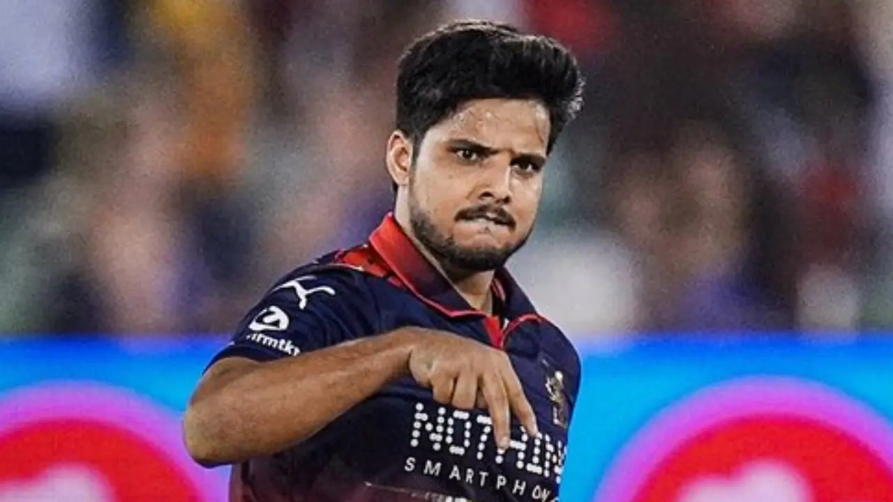 Rasikh Salam draws first blood; SRH reach 116 runs in 10 overs against RCB Rasikh Salam (Pic: X/@RCBTweets)