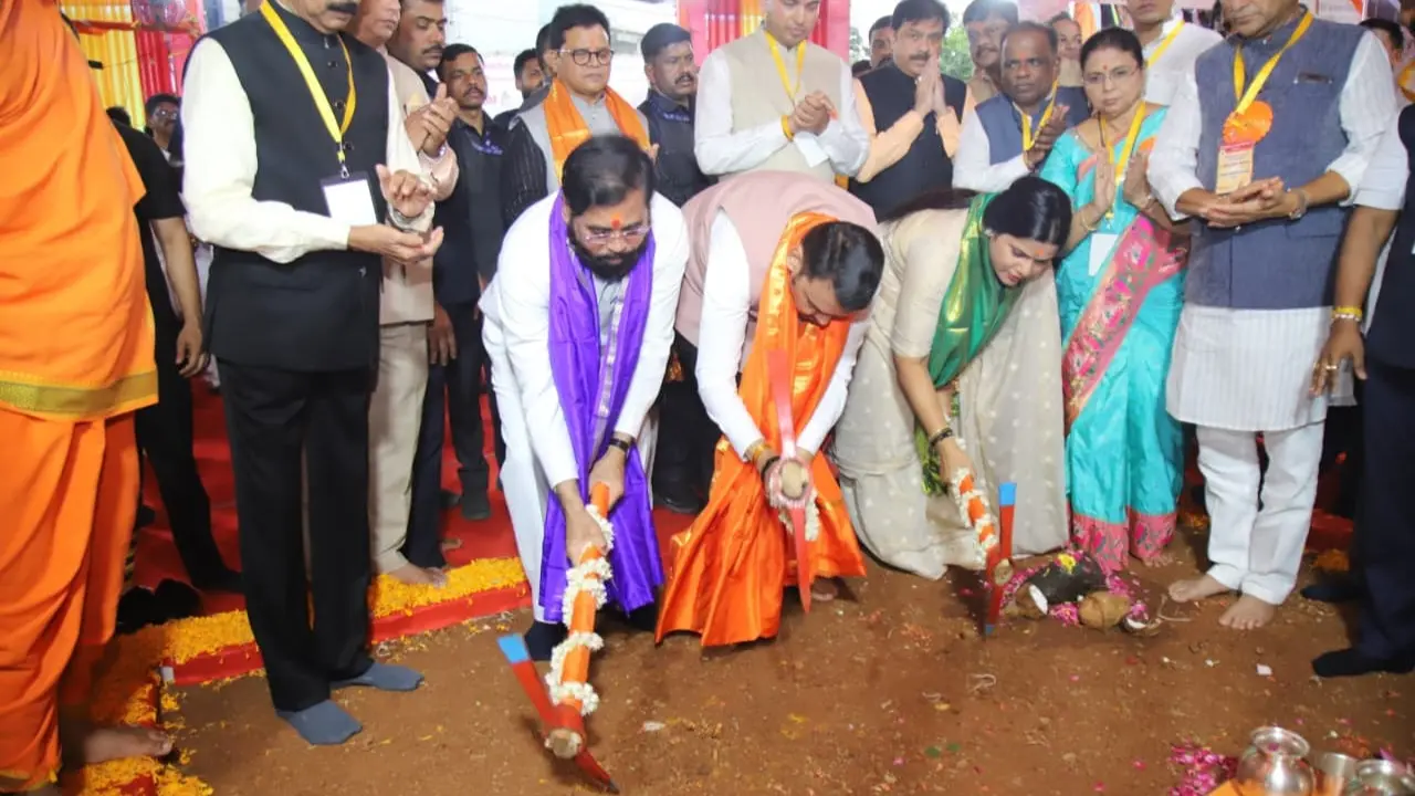 IN PHOTOS: Siddhivinayak Temple redevelopment project begins CM Fadnavis performed the groundbreaking ceremony for the first phase of works worth Rs 78 crore in Mumbai. Pics/Eknath Shinde's office