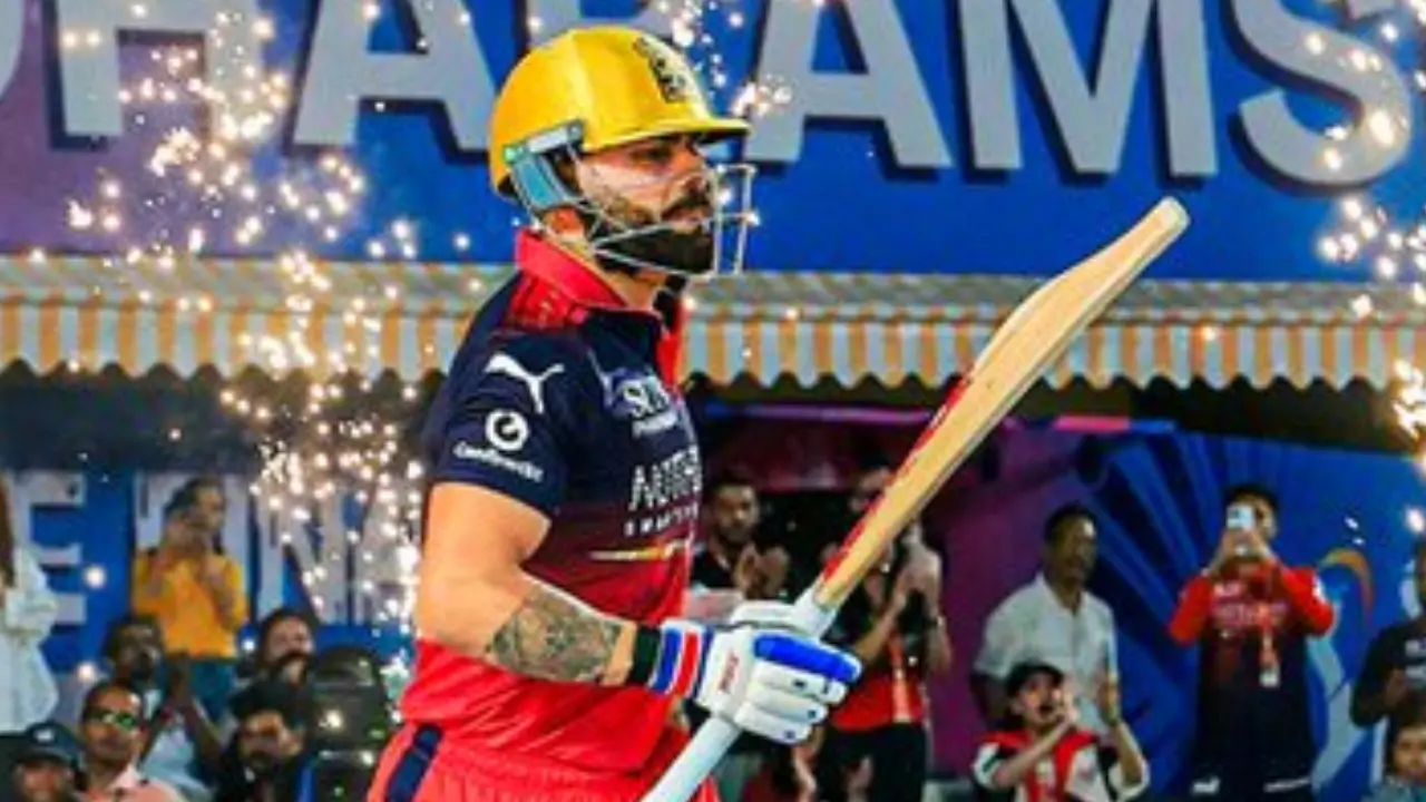Having been put to bat first, RCB's opening batsman Venkatesh Iyer scored 19 runs in seven balls, including three boundaries and a maximum. Stalwart Virat Kohli missed his well-deserved half-century by just seven runs. Facing 25 balls, he scored 43 runs, with the help of five boundaries and a maximum (Pic: X/@RCBTweets) Having been put to bat first, RCB's opening batsman Venkatesh Iyer scored 19 runs in seven balls, including three boundaries and a maximum. Stalwart Virat Kohli missed his well-deserved half-century by just seven runs. Facing 25 balls, he scored 43 runs, with the help of five boundaries and a maximum (Pic: X/@RCBTweets)