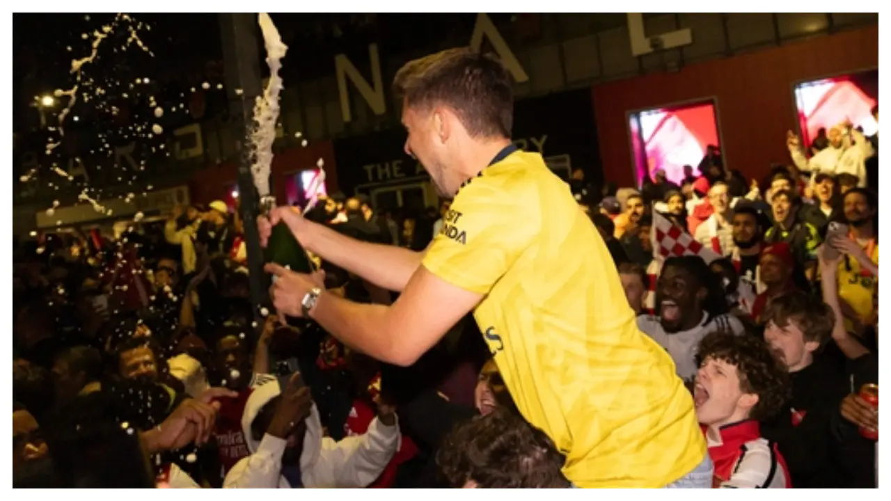 The party went into the early hours on Wednesday night as Arsenal fans ended their 22-year wait for the league title The party went into the early hours on Wednesday night as Arsenal fans ended their 22-year wait for the league title