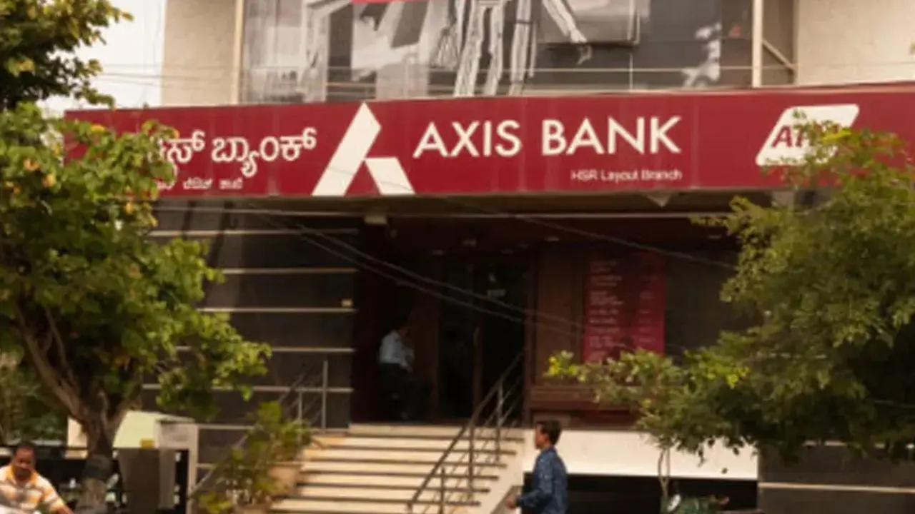 Axis Bank Q2FY27 net profit rises 37.6 per cent to Rs 7,003.28 crore Representational Image. File pic.