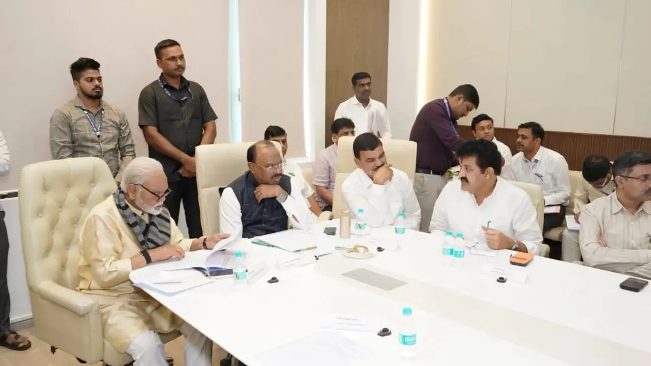 Maharashtra minister Chandrashekhar Bawankule directs PMC to expedite Phulewada, Bhidewada development Minister Chandrashekhar Bawankule issued the directions at a meeting held at Mantralaya in Mumbai on Wednesday. PIC/BY SPECIAL ARRANGEMENT